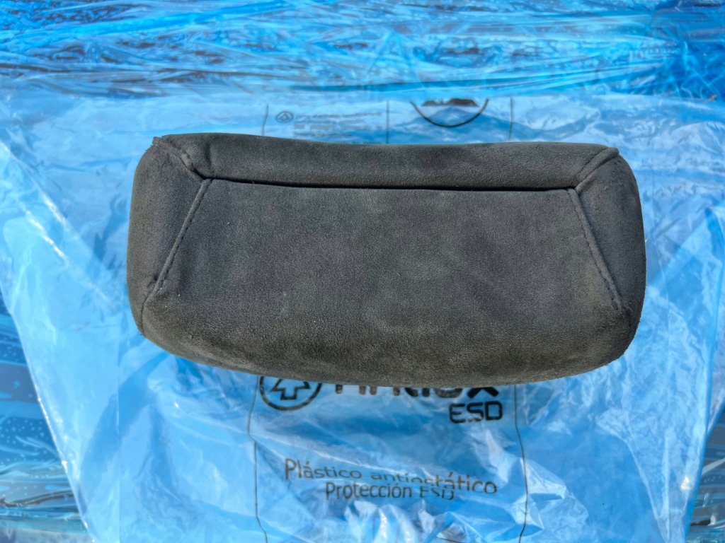 Bmw e46 кабріолет  підголівник сидіння спортивні сидіння алькантара  лівий водія Недорого