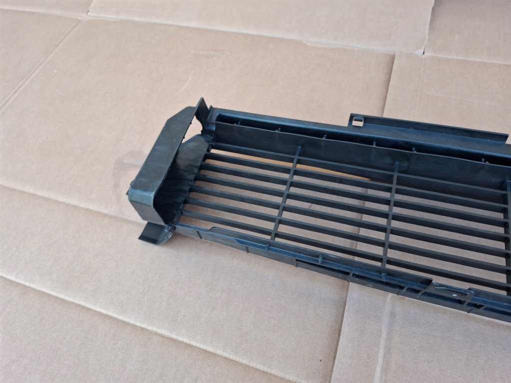 Шторка жалюзи воздуха renault megane v e-tech e tech 214213402r Недорого