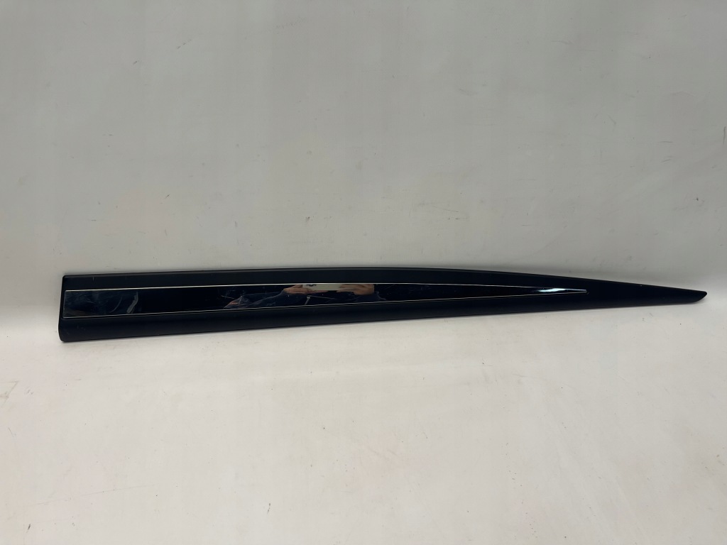 фото №1, Toyota yaris iii lift молдинг дверь правая перед