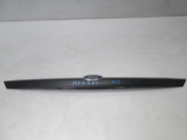 фото №1, Молдинг задняя na крышка ford mondeo mk3