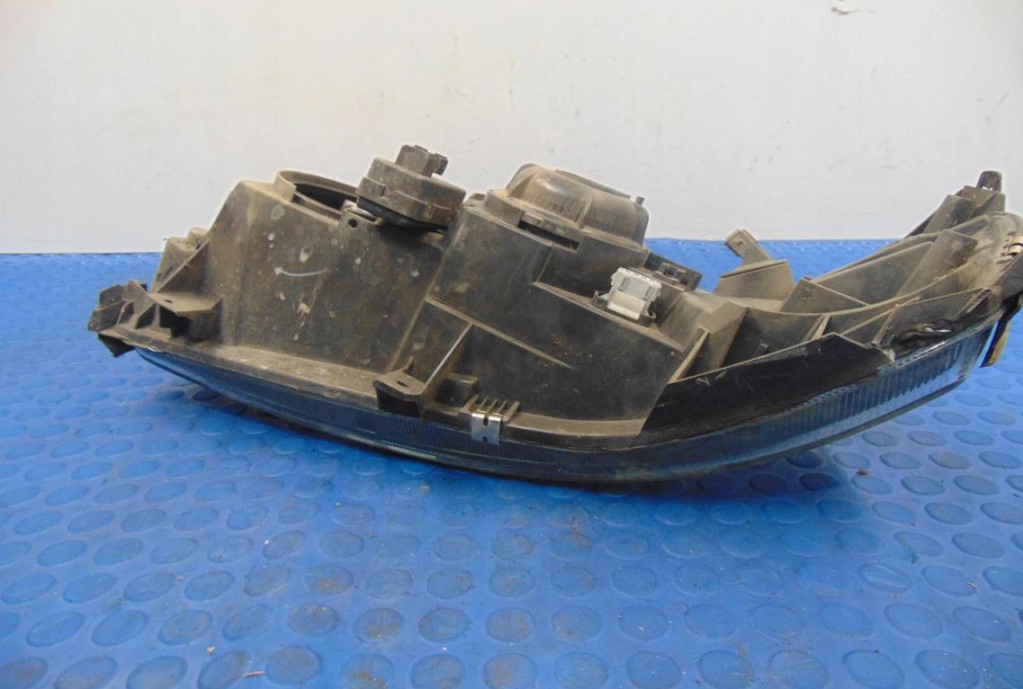 фото №9, Volvo s60 фара правий 8693578