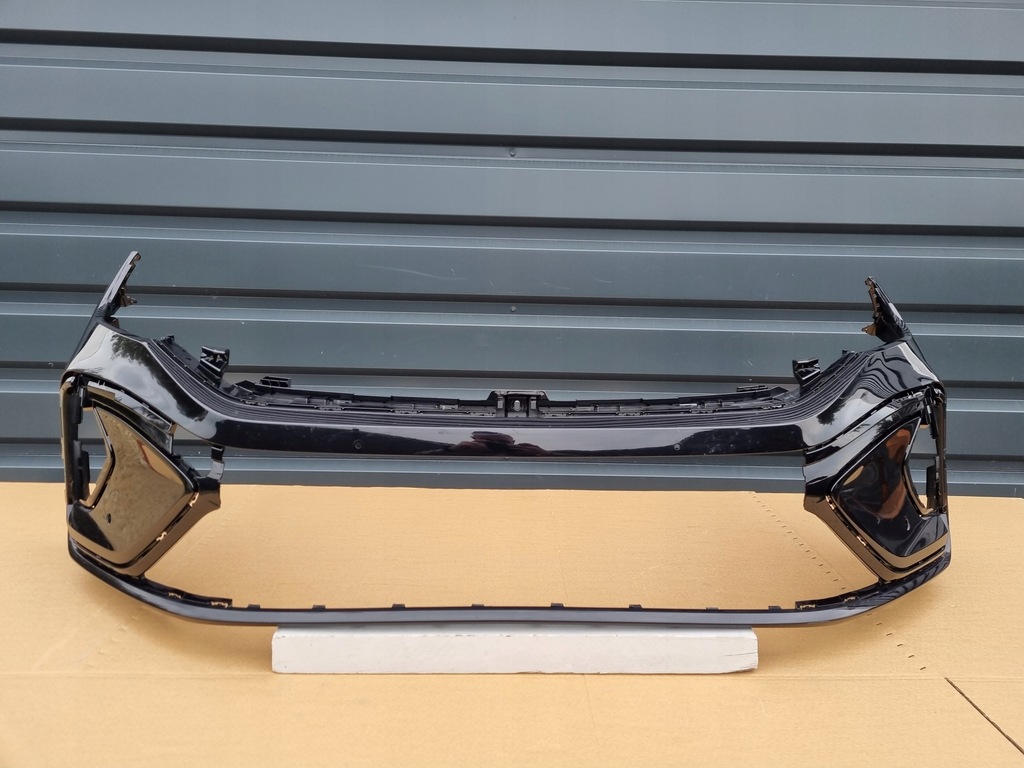 фото №1, Vw taigo r-line 2g7 бампер перед оригинал b261