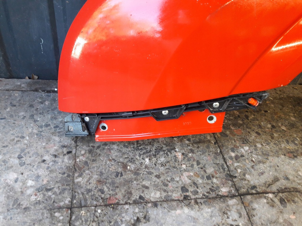 фото №9, Крыло левый перед vectra c signum красный