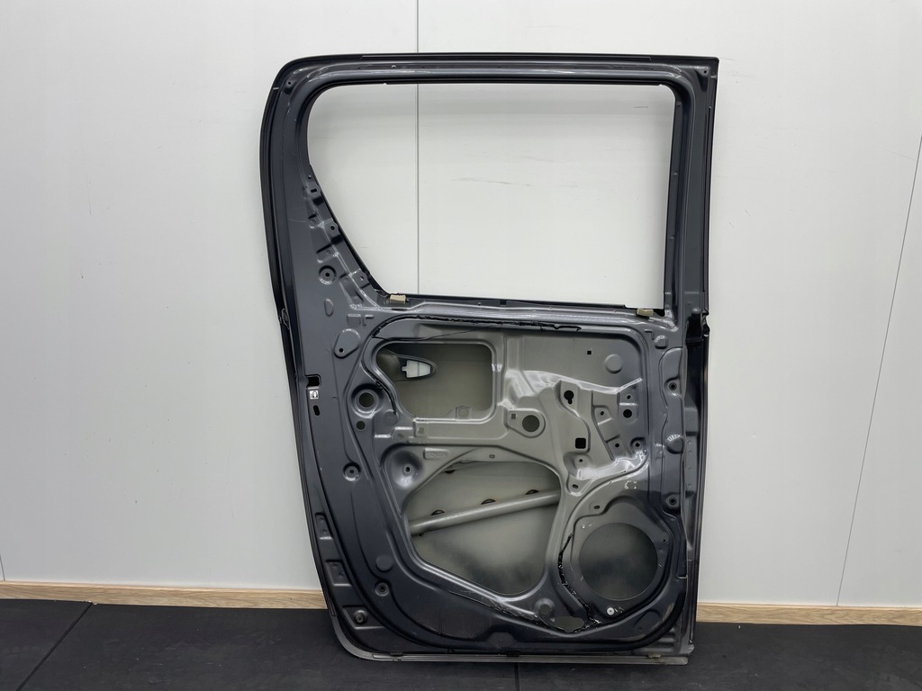 фото №13, Toyota hilux viii 2015r-- дверь задняя левая задние