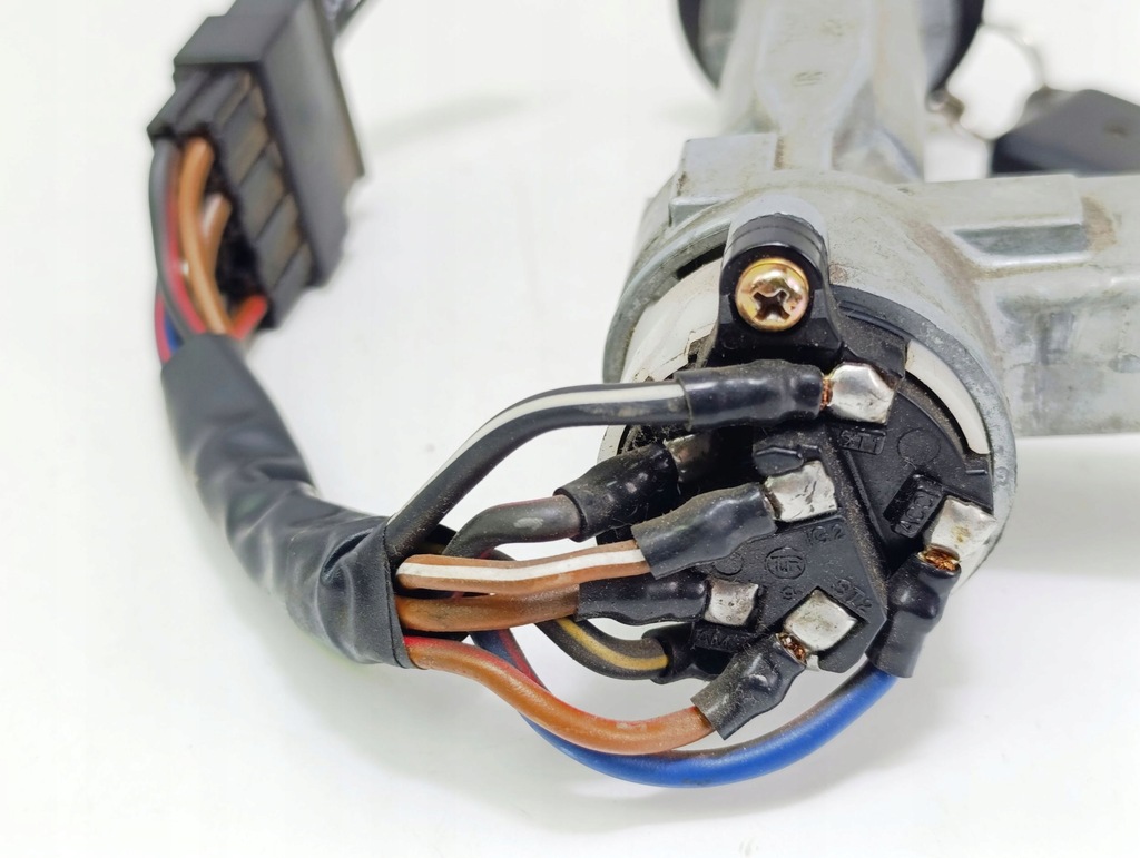 фото №10, Toyota corolla e90 1990 замок зажигания