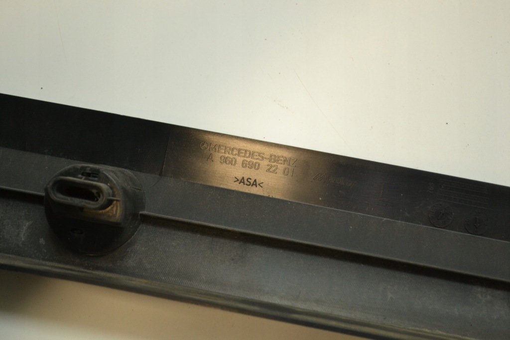 Mercedes actros mp4 молдинг кабины bok левая a9606902201 Доставка