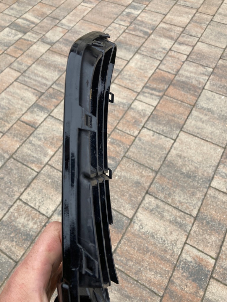 Bmw x1 f48 решётка бампера правая передняя pdc Доставка