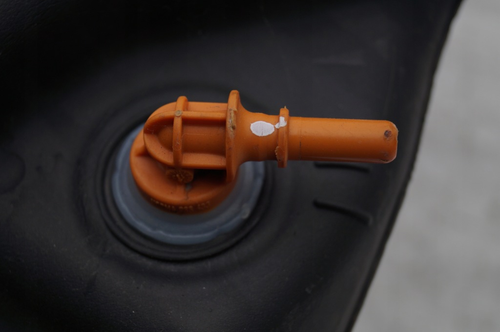 фото №12, Бак насос adblue bmw 5 f07 f10 f11 7212607 0444040005 f01c250142