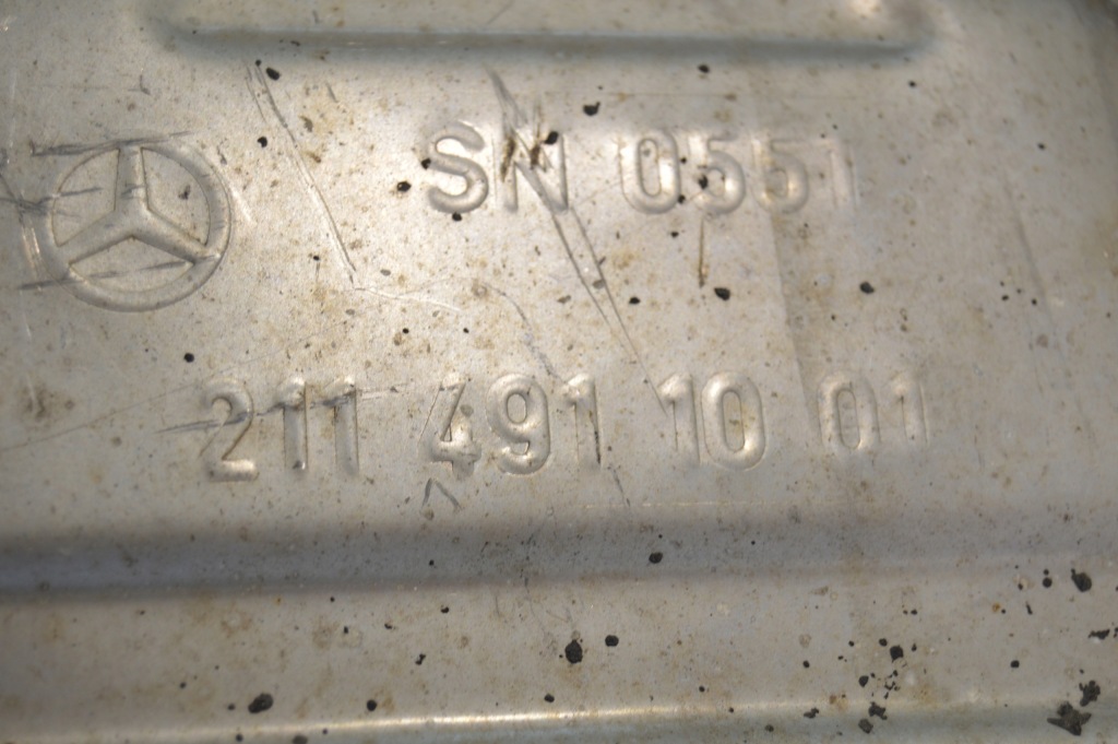 Гаситель конечный левая выхлоп mercedes w211 e350 3,5b 2114911001 Недорого