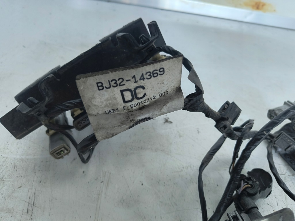 фото №3, Land rover evoque джгут парктронік 4x pdc перед bj32-14369