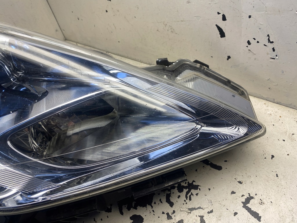 фото №5, Nissan leaf i лампа правый перед full led