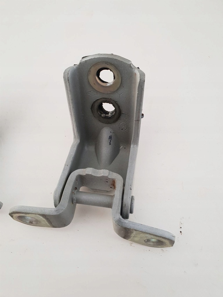 фото №5, Nissan leaf i 10-17 петли дверь правый перед