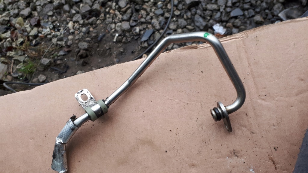 фото №4, A4 b9 8w трубка шланг масла a5 1.4 tfsi cvn