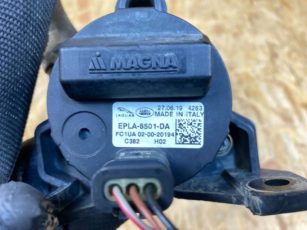 фото №10, Дополнительная насос wody land rover defender ii l663 epla-8501-da 2020-