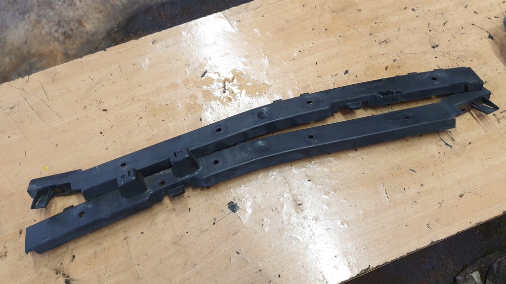 фото №1, Peugeot partner iii направляющая молдинг кронштейн