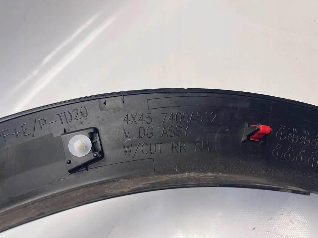 фото №12, Mitsubishi eclipse cross молдинг крыла правая задняя задняя 7400a512