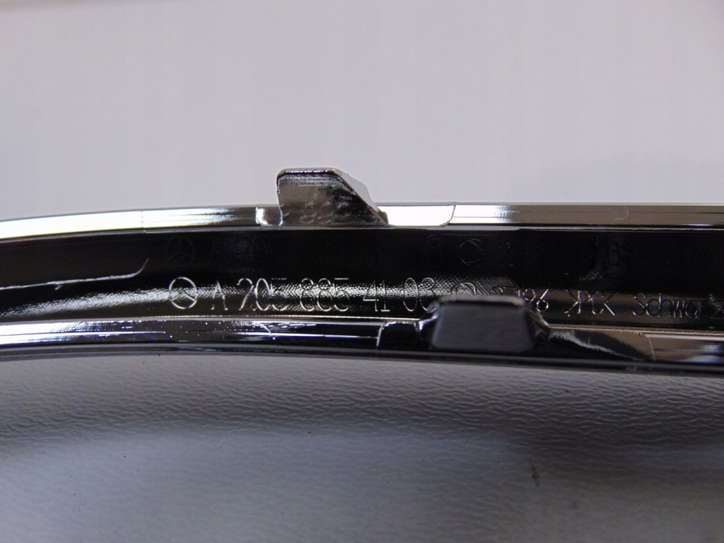 фото №11, Молдинг бампера задняя хром mercedes w205 a2058854103 a2058853903