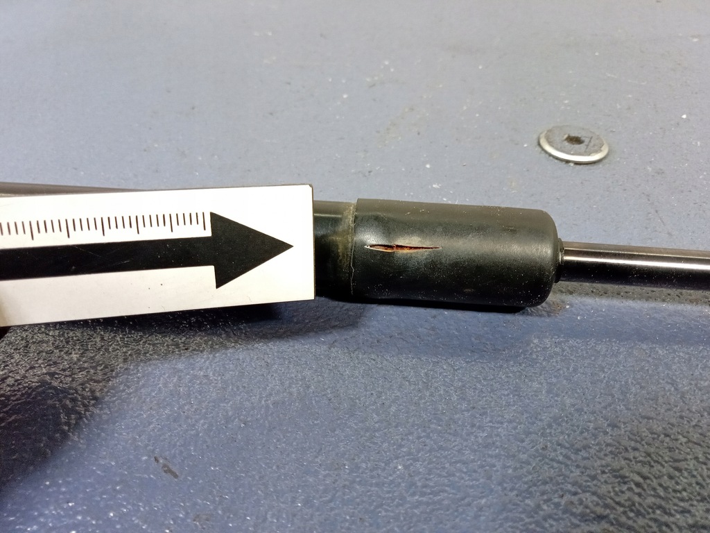 фото №4, Audi q7 i 4l амортизаторы капот 4l082335901s