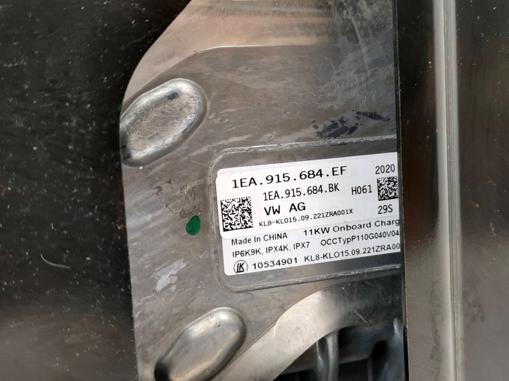 фото №8, Зарядний пристрій do акумуляторів wysokiego напруги volkswagen id.4 1ea915684ef