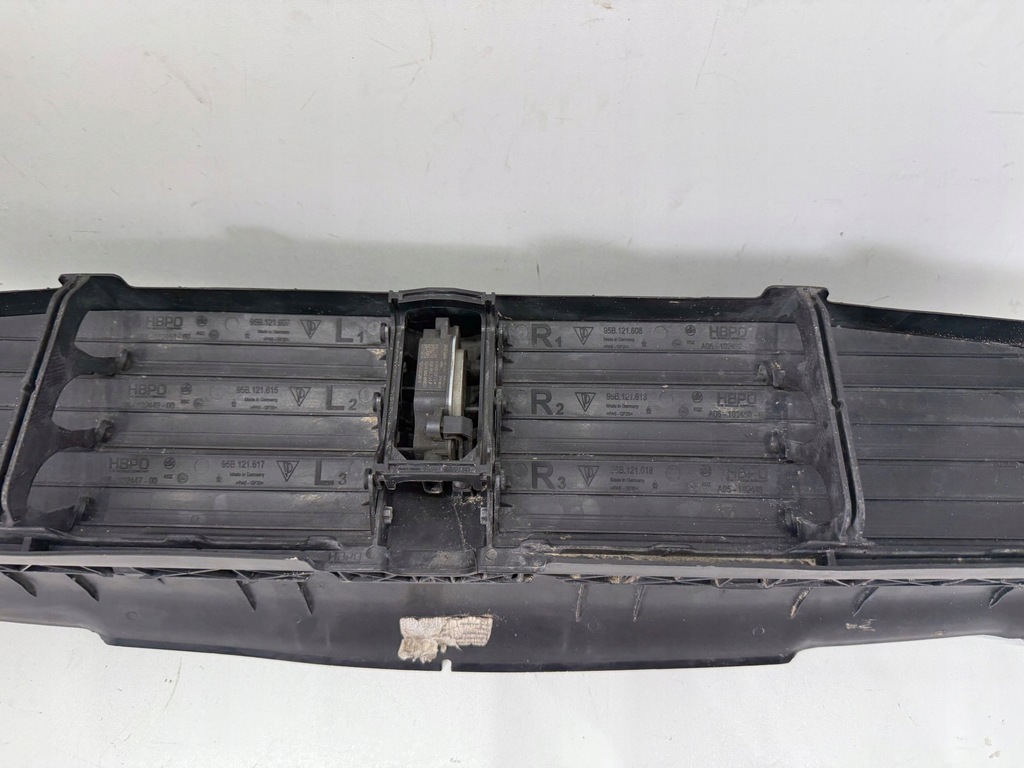 фото №9, Porsche macan 95b шторка жалюзі повітропровід повітря 95b121635e