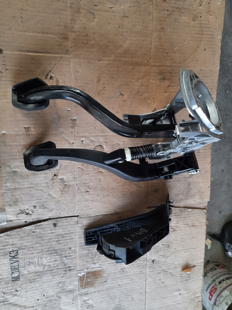 фото №8, Bmw 1 f20 f21 lift 18r. педали комплект