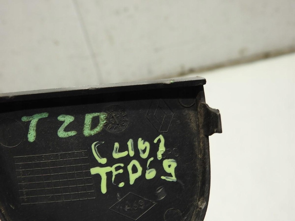 фото №2, Заглушка фаркоп бампера задня ted69 renault clio iii kombi