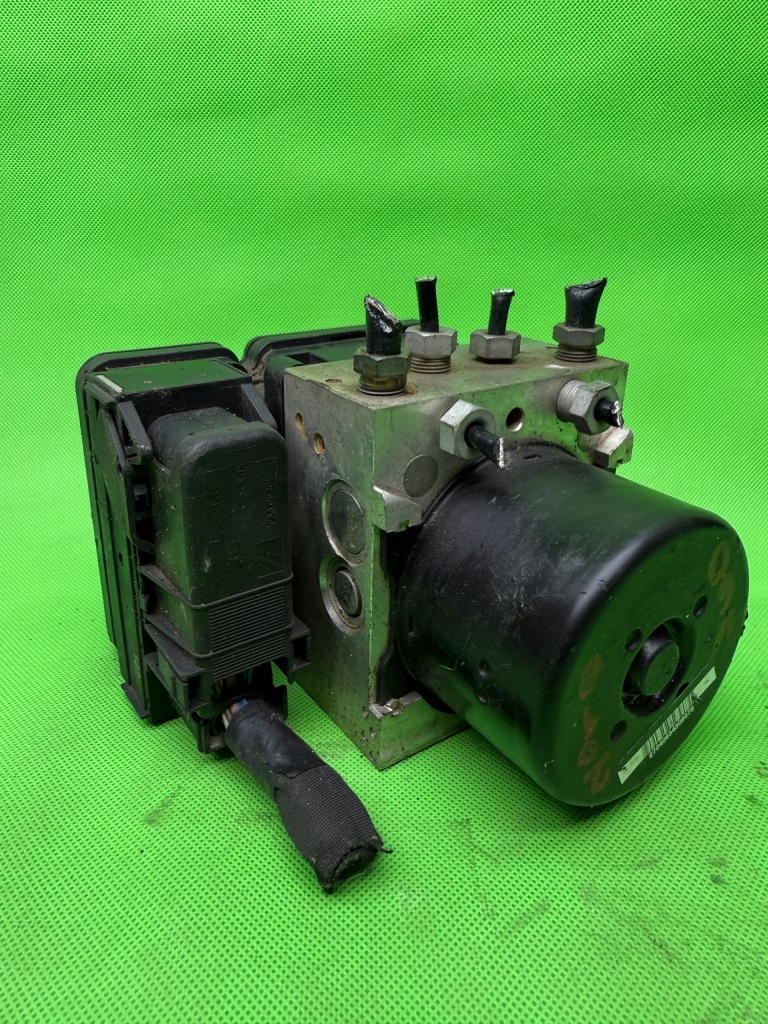 Купити Насос abs volvo r31423348