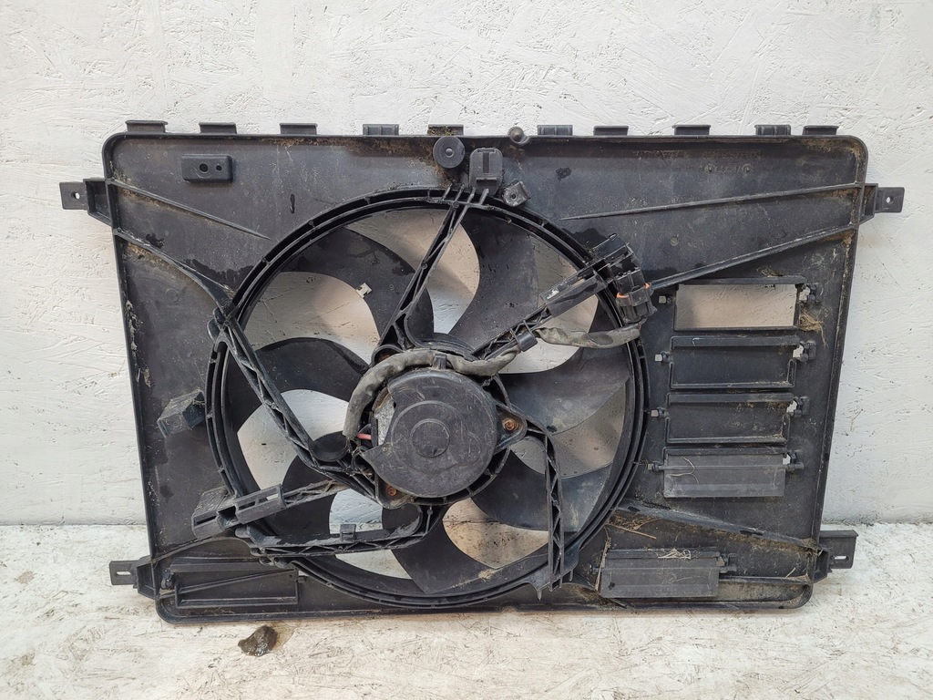 фото №1, Ford mondeo mk4 freelander 2 volvo вентилятор радіатор корпус 6g91-8c607