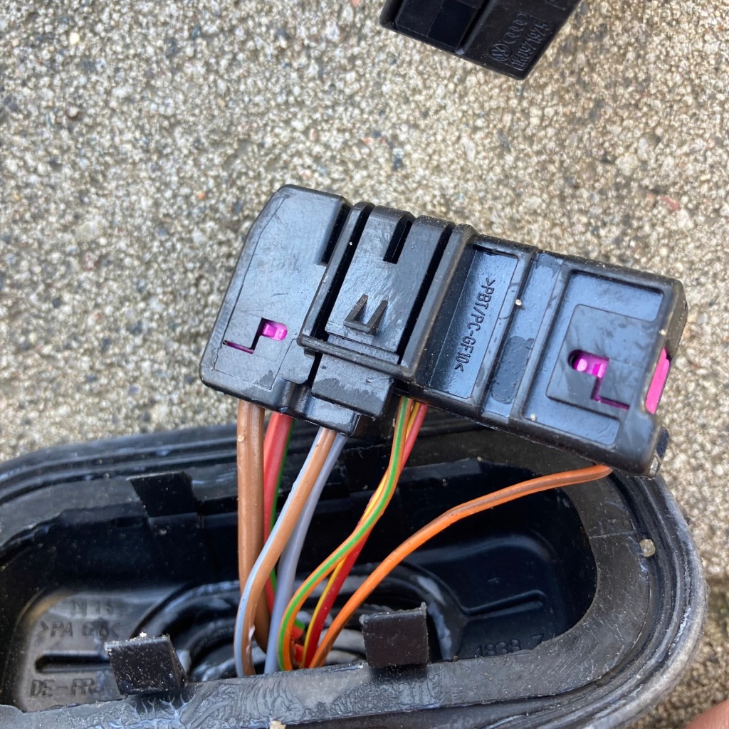 фото №5, A3 lift 3-d 2009r жгут дверь правых europa