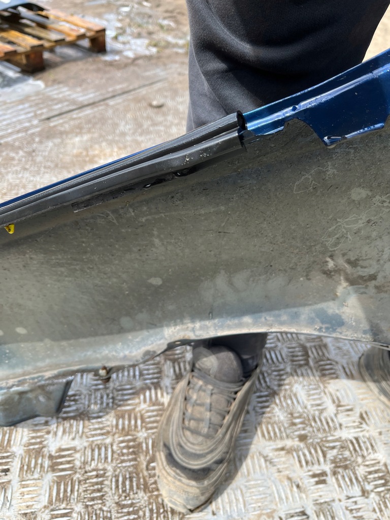 фото №15, Toyota avensis t25 крила правий перед правий передній