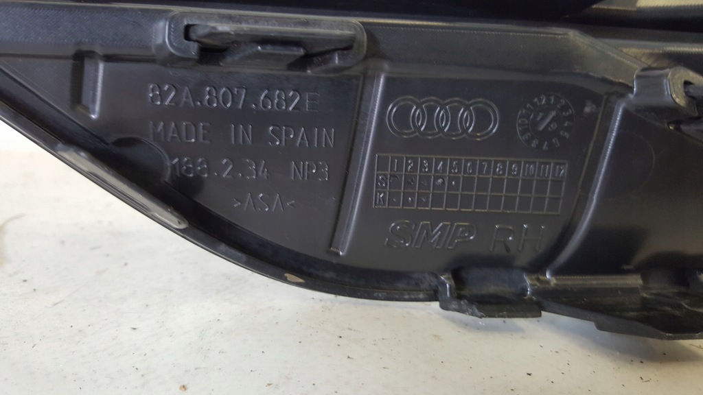 фото №7, Audi a1 82a s line решітка бампер перед права 18-