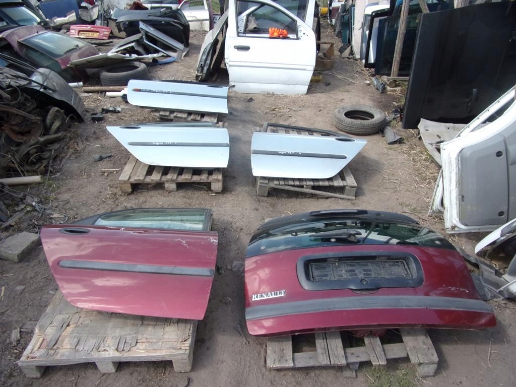 фото №1, Дверь renault laguna i