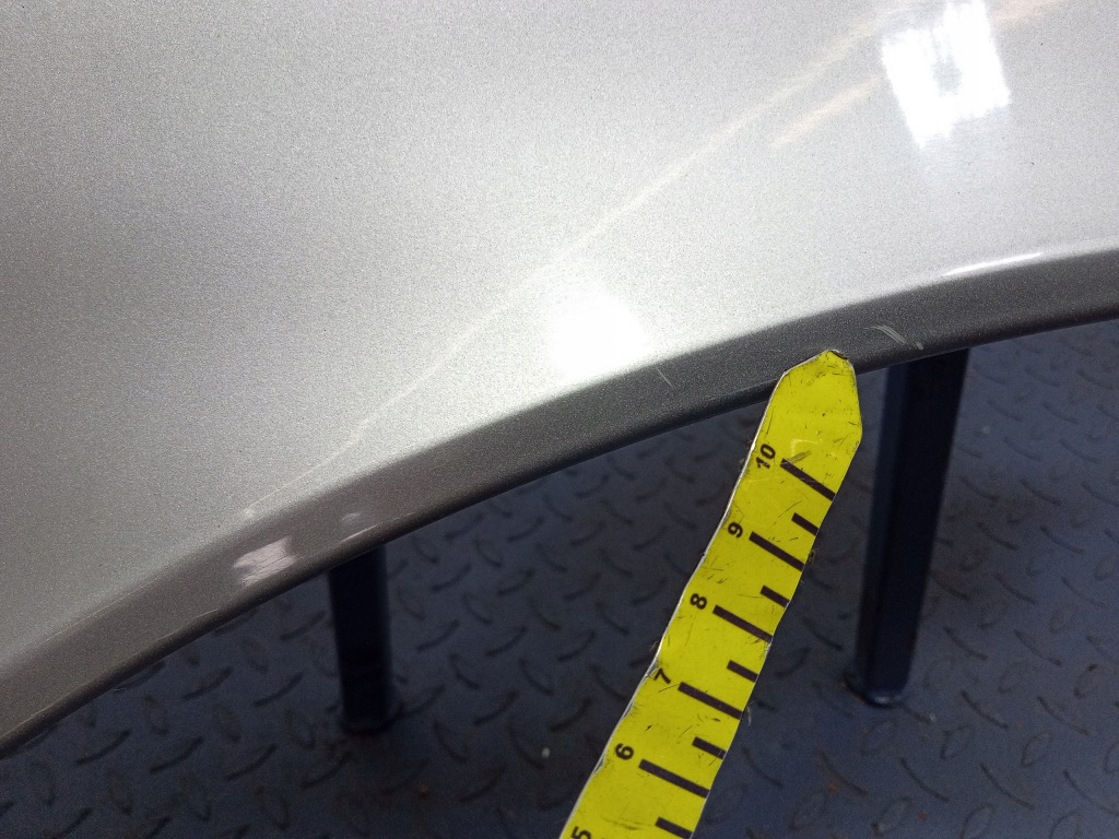 Lancia ypsilon 1 крыло  перед правый  647 в Украине