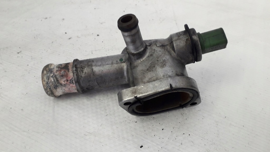 фото №9, Seat 038121133a корпус термостата