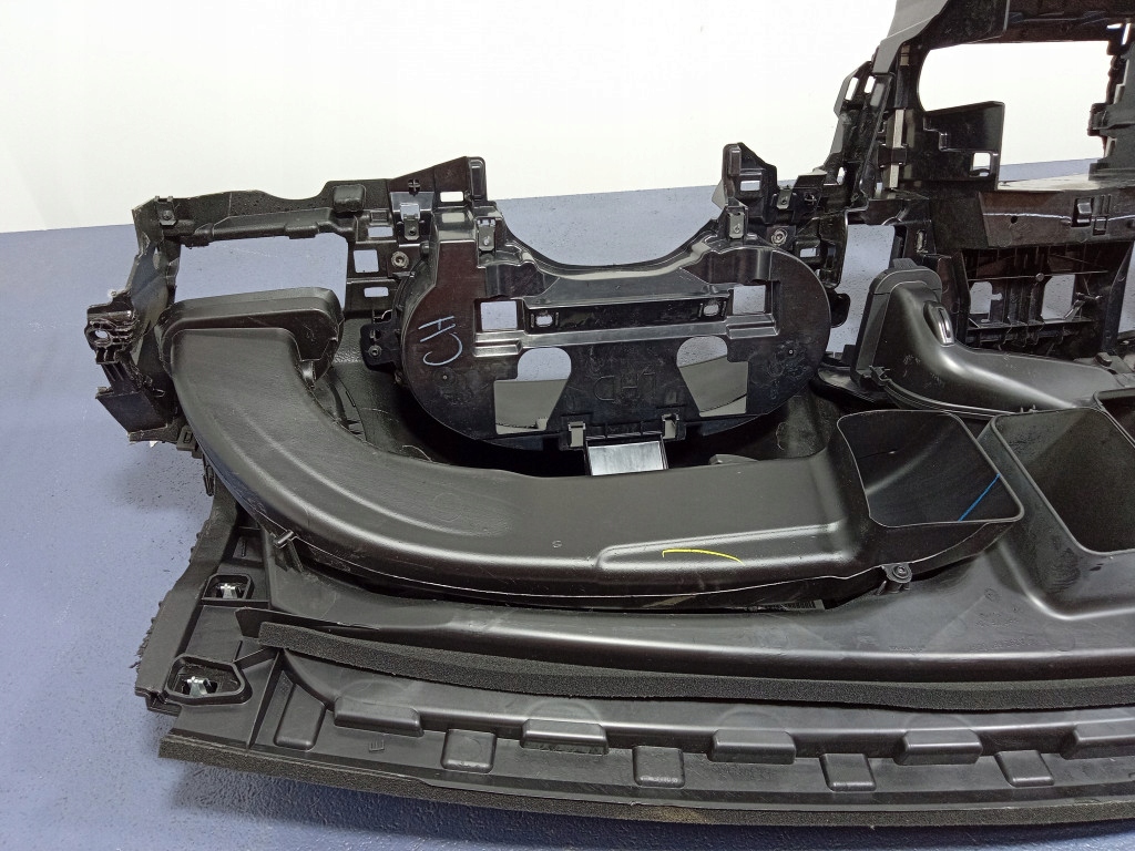 фото №13, Mercedes gls x166 приборная панель приборная кожа eu a292680087