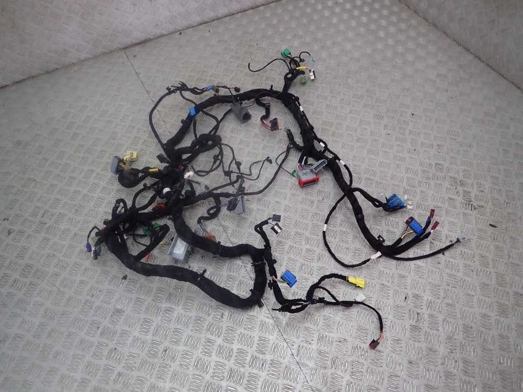 фото №1, Maserati ghibli trofeo электропроводка жгут консоли