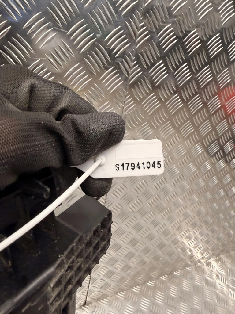 фото №11, Жабо ліва праве комплект peugeot 208 i 1 9673303577 9673303080