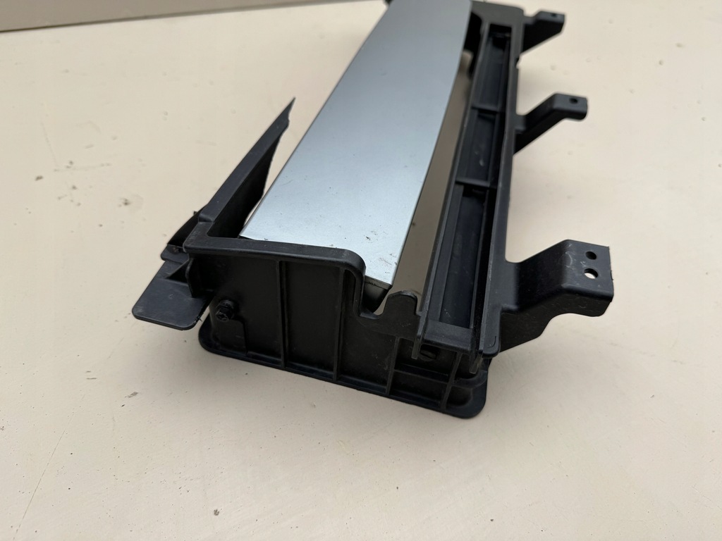 фото №5, Hyundai ioniq впуск жалюзі повітропровід повітря права 86999g1000