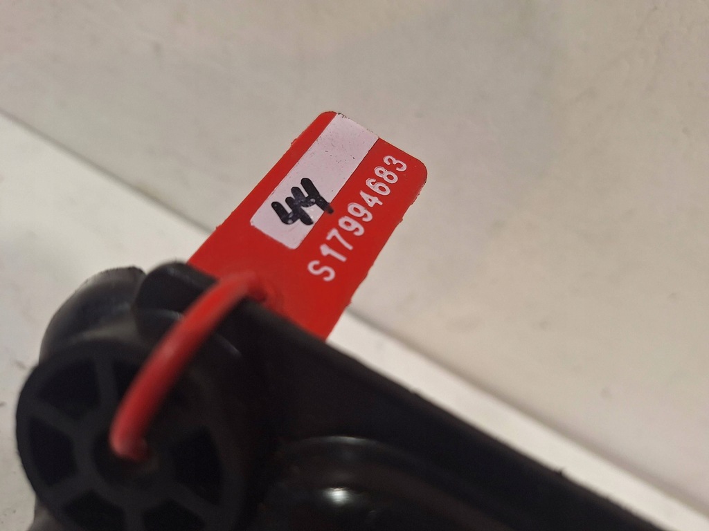 фото №4, Заливна горловина оливи 8200795333 renault master iii 2.3 dci 10-