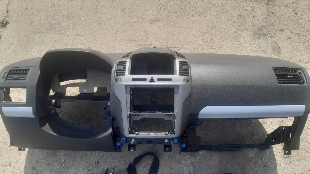 фото №5, Приборная панель приборная подушка безопасности opel zafira b 05-08r