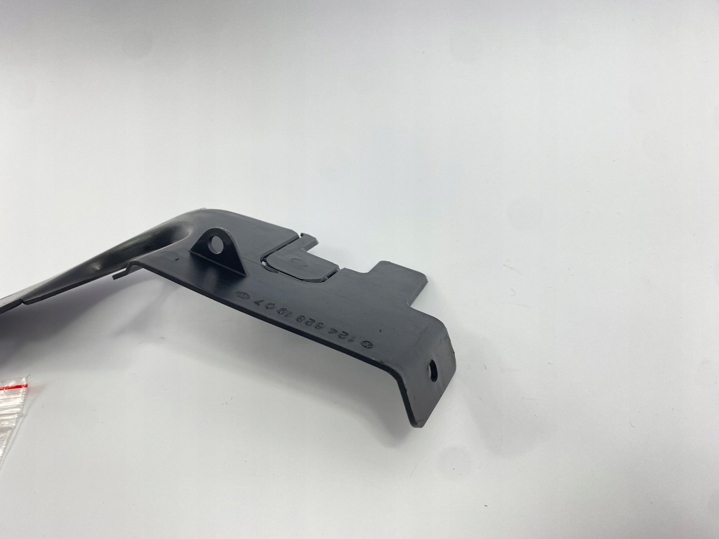 Защита боковая радиатора левая воздуховод воздуха mercedes w124 1246281907 Киев