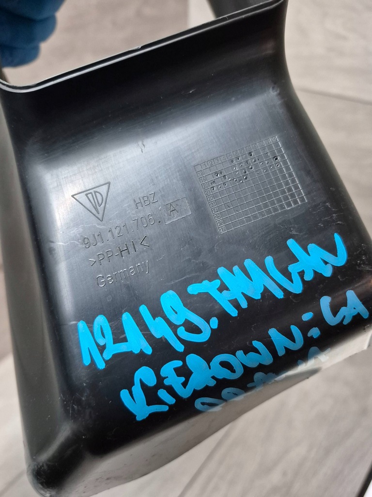 фото №6, 12149. taycan воздуховод впуск воздуха правая 9j1121706a