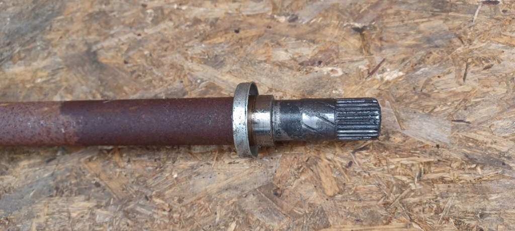 Приводной вал правый  перед nissan juke 2 2 f16 391002592r 1.3 шрус с Разборки