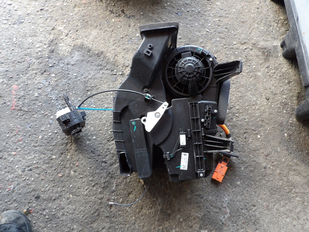 фото №1, Обігрівач dacia spring 272701045r