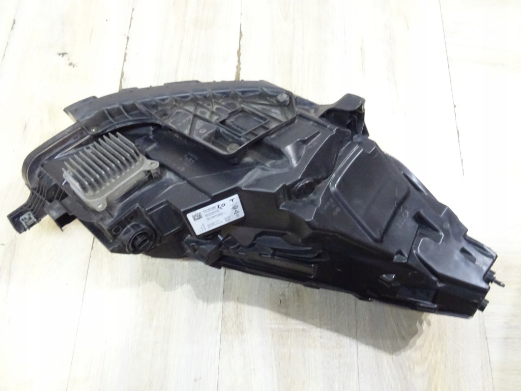 Фара ліва перед tesla model 3 y рестайлінг  full led 1514952-00-e llu Київ