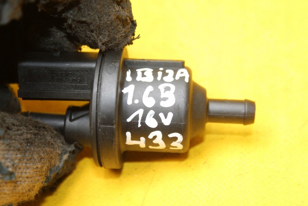 фото №7, Клапан вакууму ibiza iv 1.4 16v 6qe906517