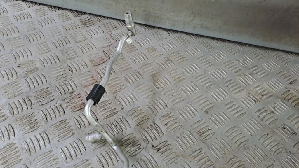 фото №5, Audi q5 8r шланг трубка кондиціонера 2.0 tdi 8r0260710j