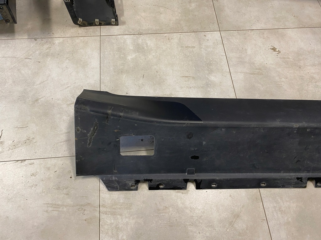 фото №5, Bmw i3 поріг накладка поріг права 7368598