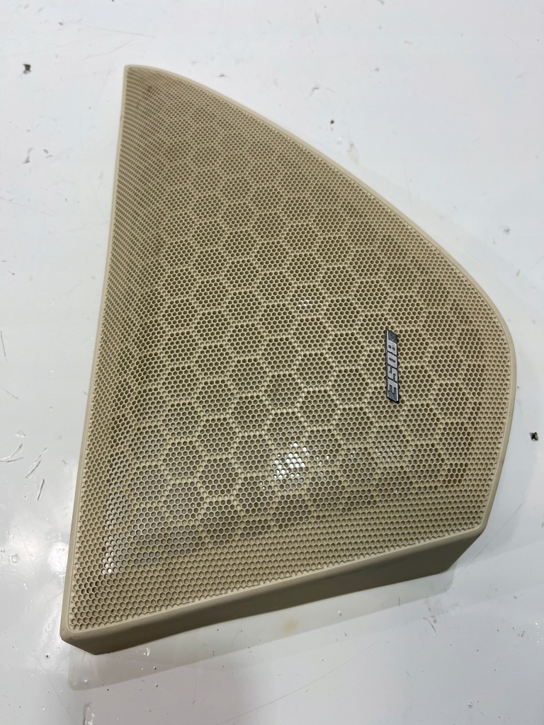 фото №1, Решётка динамика дверь panamera bose porsche оригинальный номер 97055565100 |00000000000