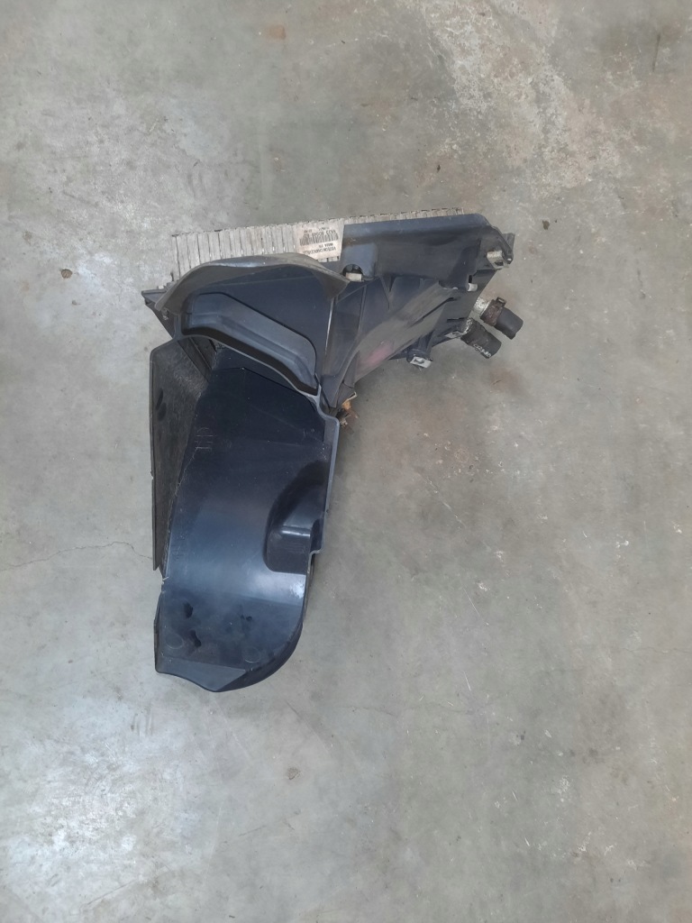 Радіатор води кермо  повітря jaguar xf x250 рестайлінг  2.2 9x238d048ad Зі Шроту